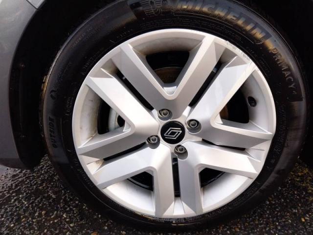 Renault Clio image 1