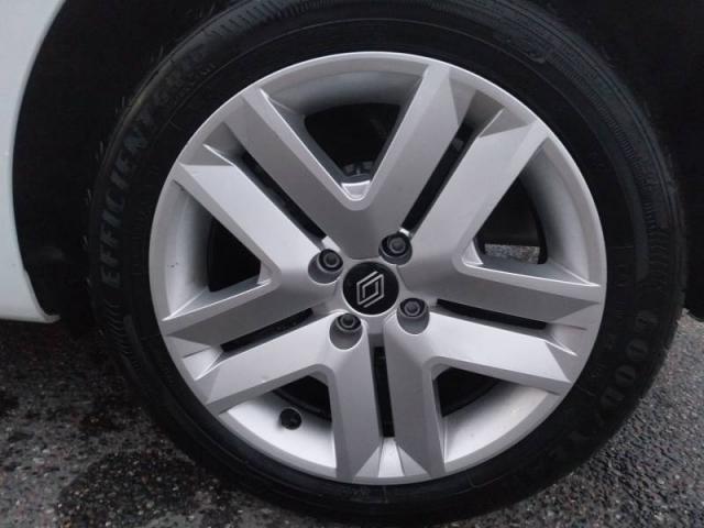 Renault Clio image 8