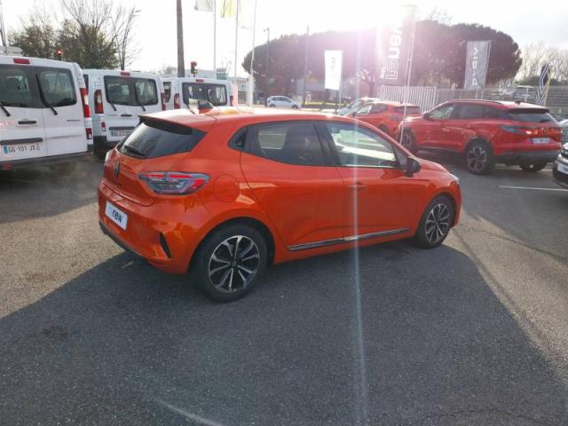 Renault Clio image 2