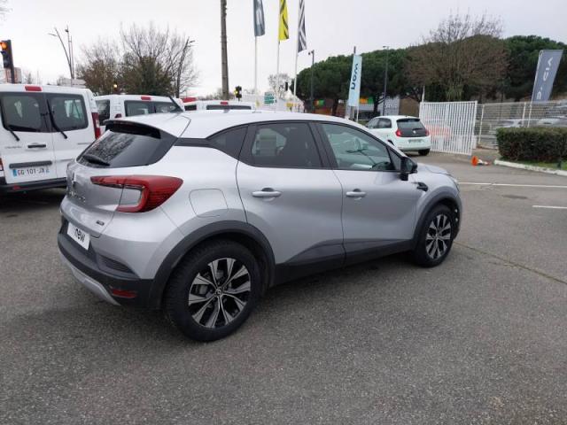 Renault Captur image 2
