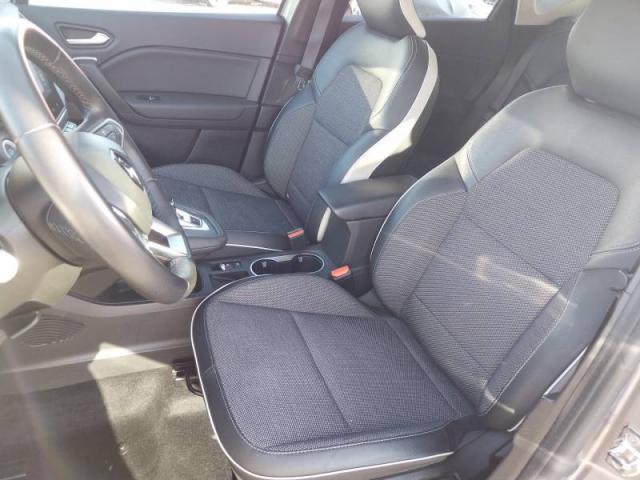 Renault Captur image 8