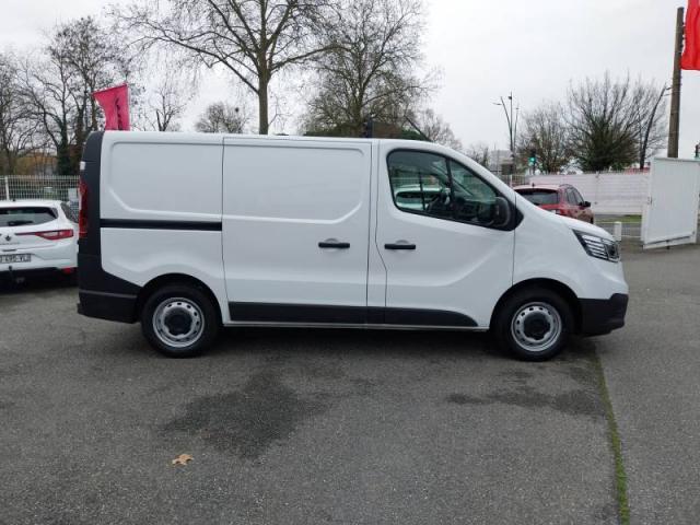 Renault Trafic image 4