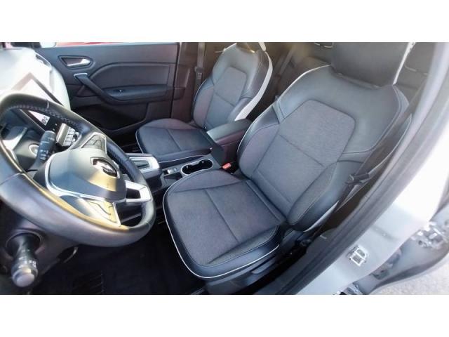 Renault Captur image 9