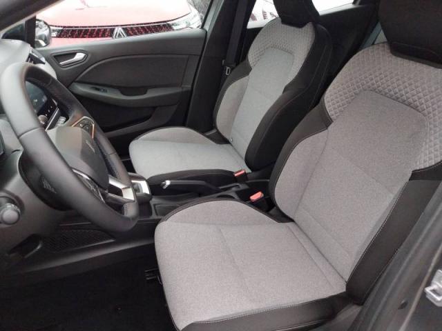 Renault Clio image 6