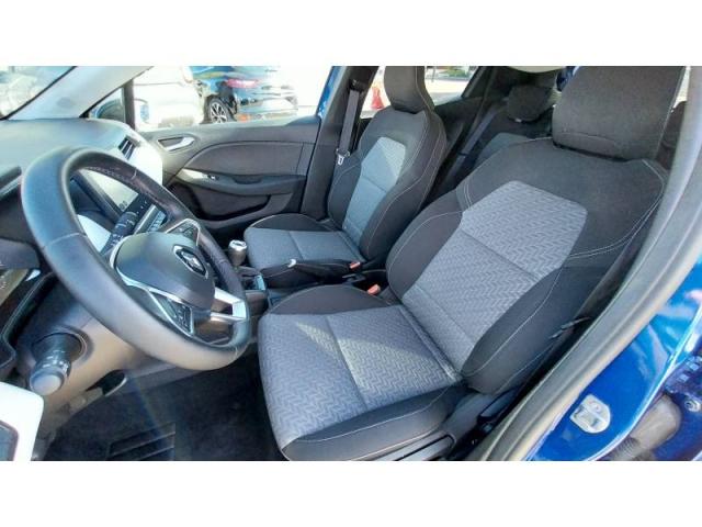 Renault Clio image 9