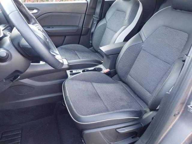 Renault Captur image 8