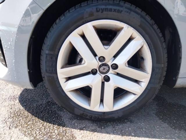 Renault Clio image 8
