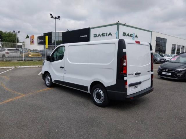 Renault Trafic image 1