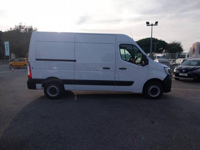 Renault Master image 8