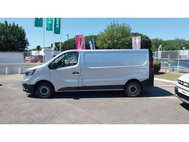 Renault Trafic image 8