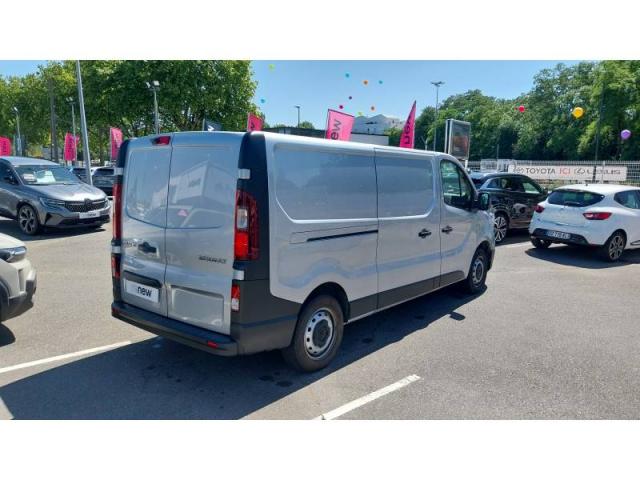 Renault Trafic image 9