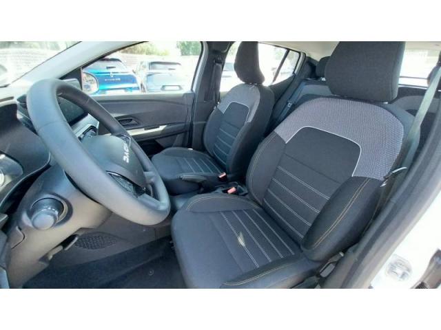Dacia Sandero image 7