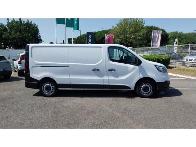 Renault Trafic image 4