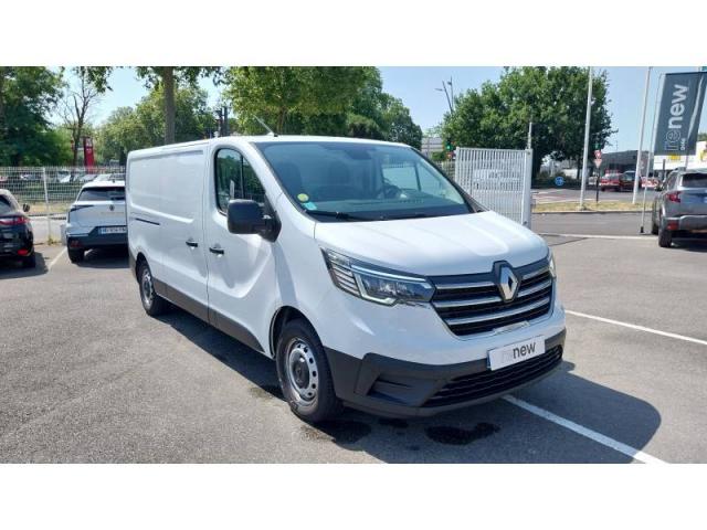 Renault Trafic image 2