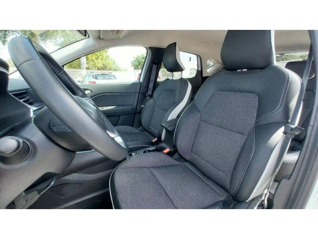 Renault Captur image 6