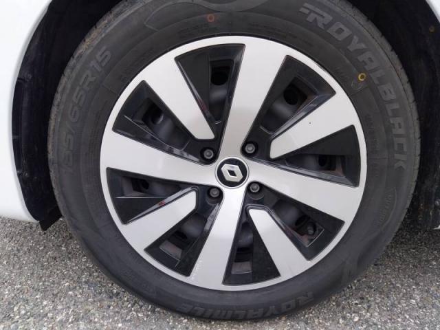 Renault Clio image 6