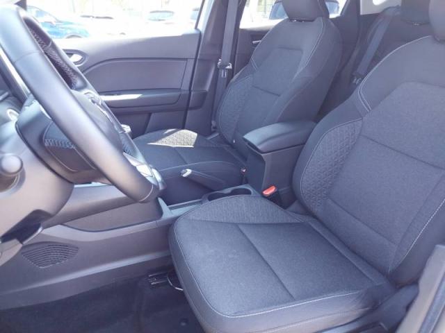 Renault Captur image 1