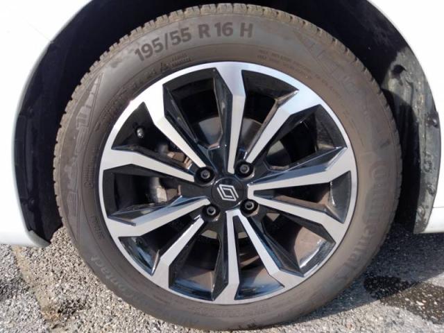 Renault Clio image 2