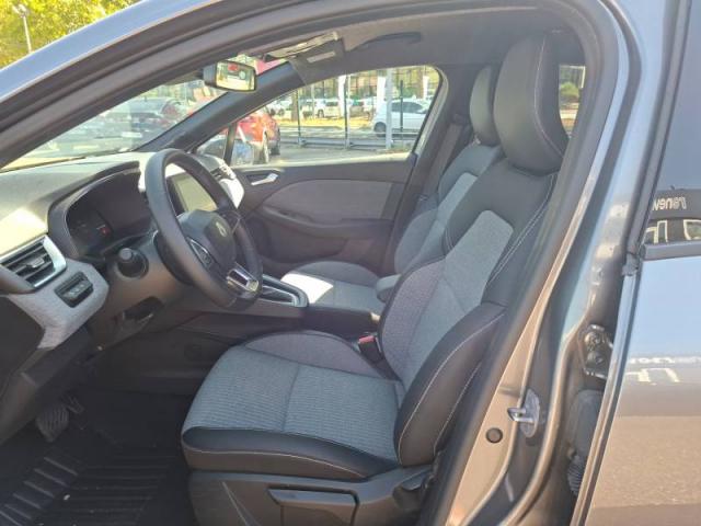 Renault Clio image 9