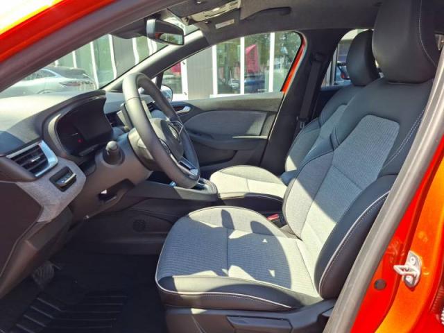 Renault Clio image 8