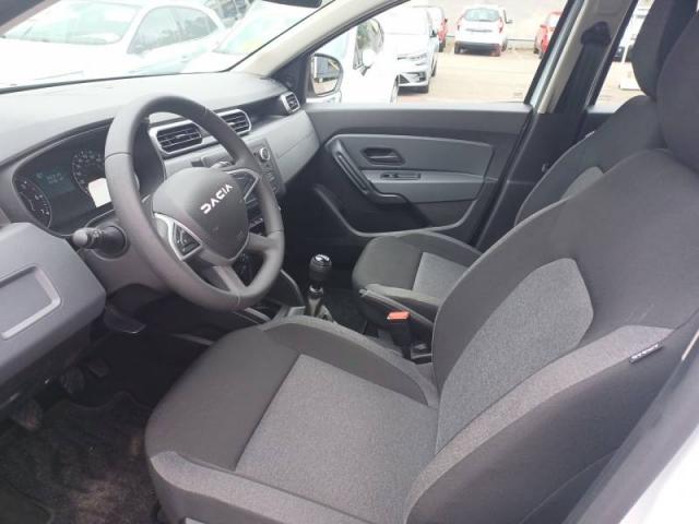 Dacia Duster image 1