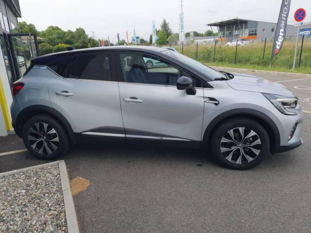 Renault Captur image 2