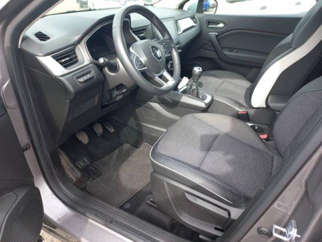 Renault Captur image 1