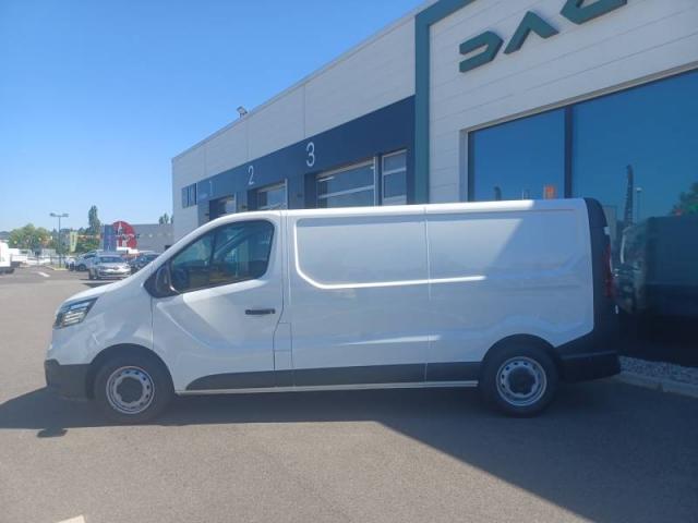 Renault Trafic image 2