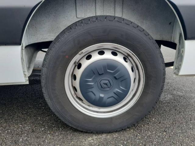 Renault Master image 1