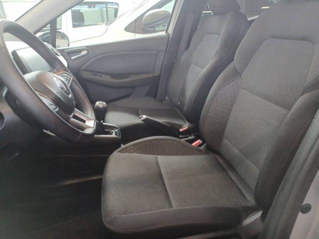 Renault Clio image 2