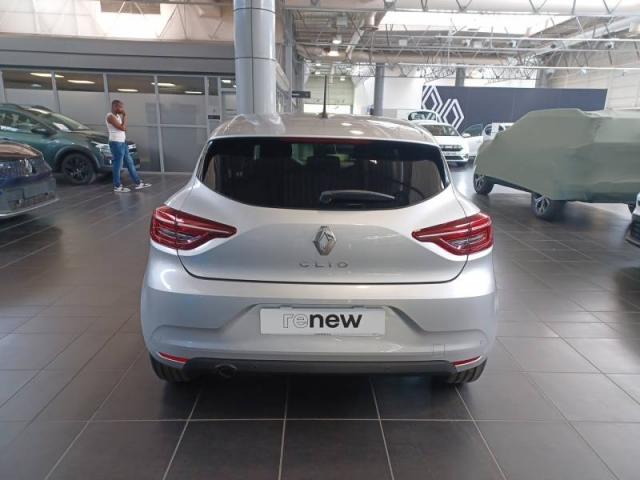 Renault Clio image 9