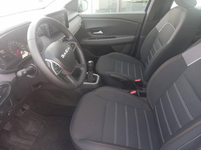 Dacia Sandero image 2