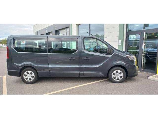 Renault Trafic image 8