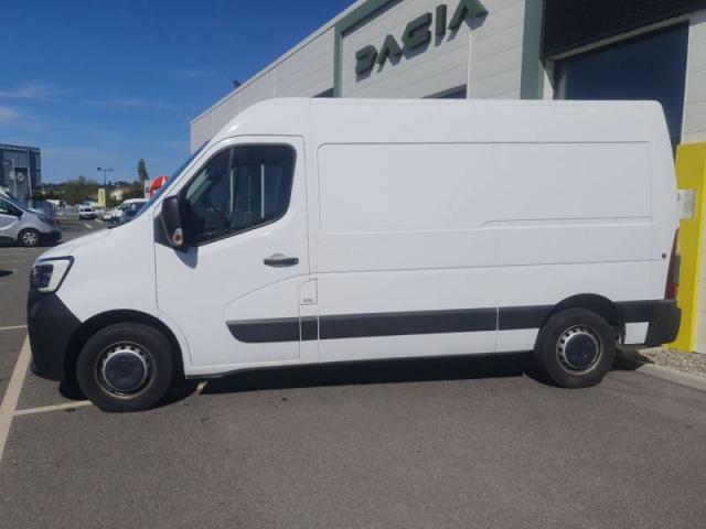 Renault Master image 2