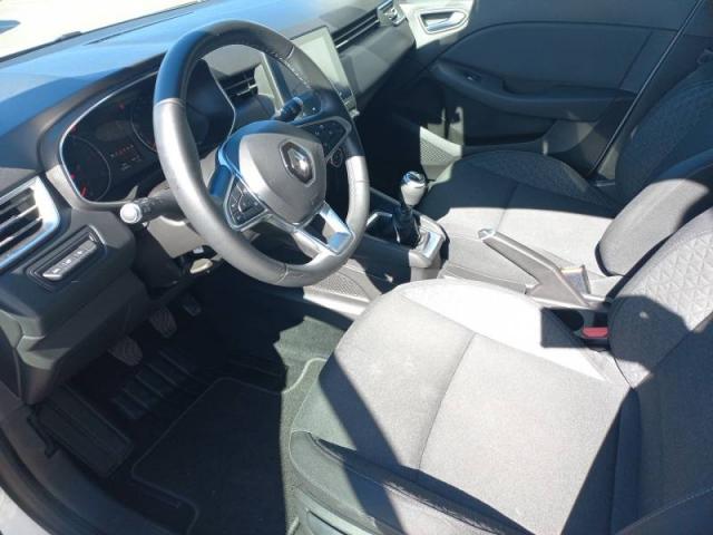 Renault Clio image 9
