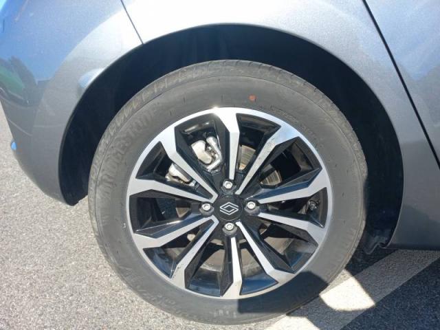 Renault Clio image 9