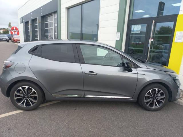 Renault Clio image 2