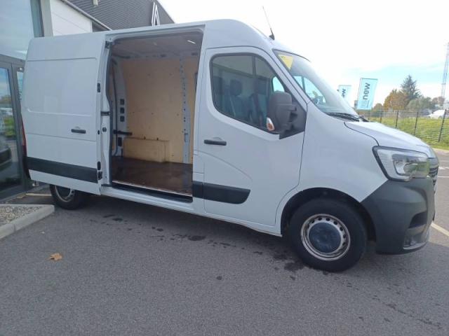 Renault Master image 2