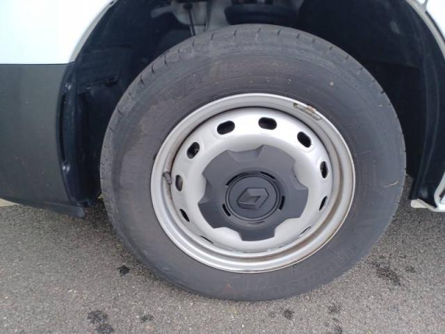 Renault Trafic image 1