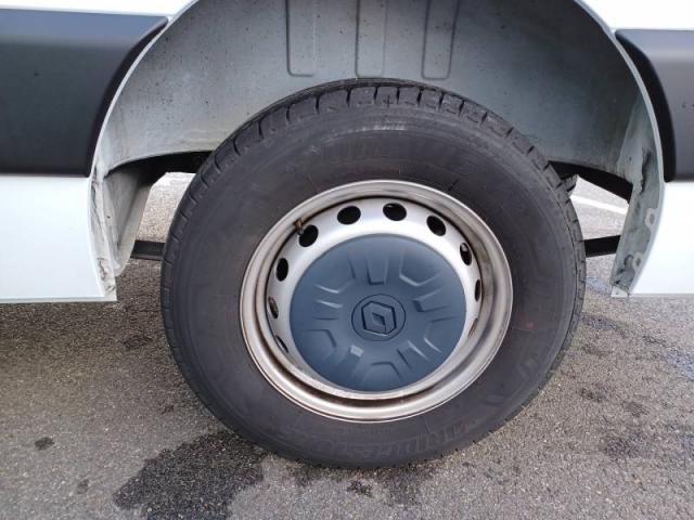 Renault Master image 9