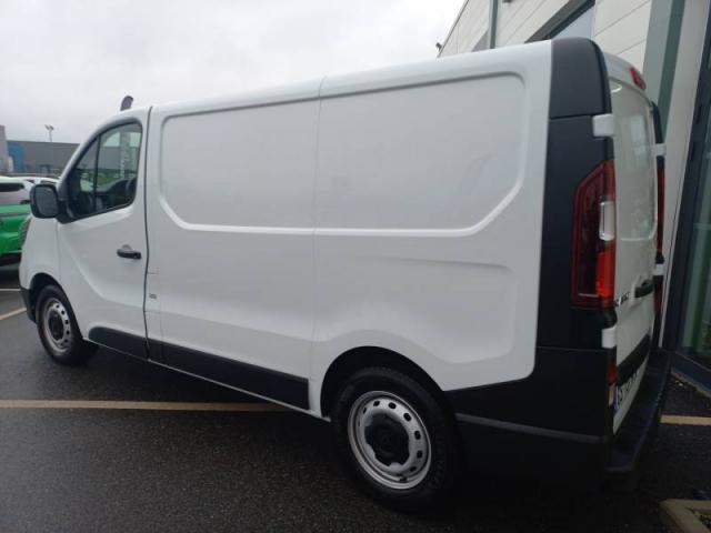 Renault Trafic image 2