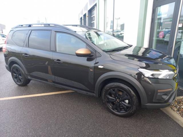 Dacia Jogger image 1