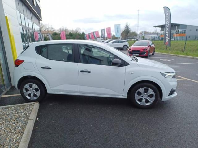 Dacia Sandero image 1