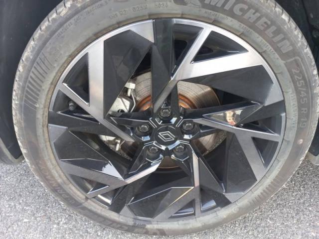 Renault Captur image 2