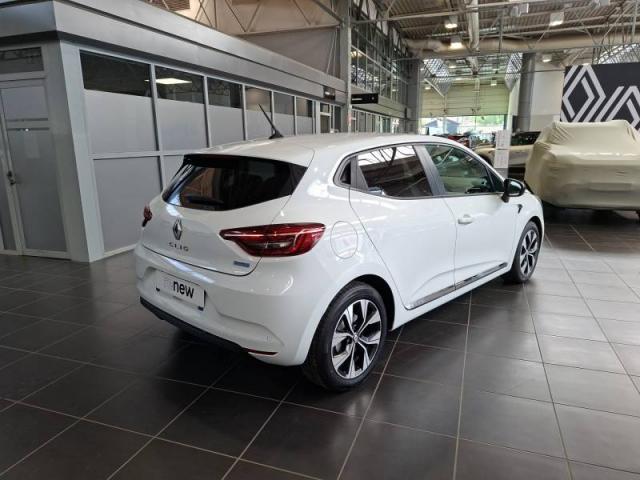 Renault Clio image 9
