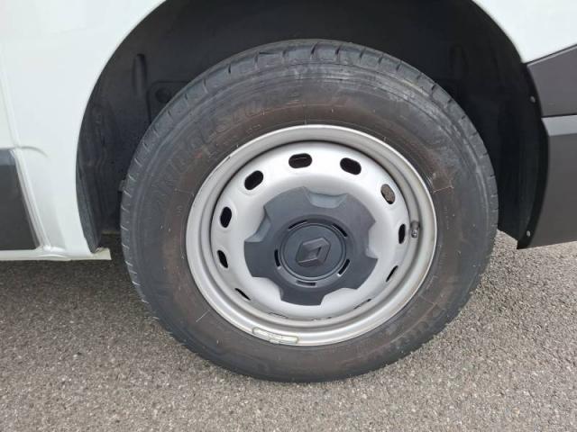 Renault Trafic image 1