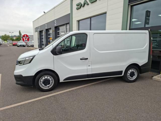 Renault Trafic image 2