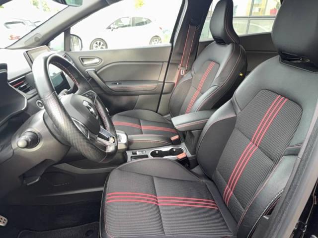 Renault Captur image 2