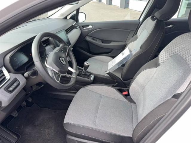 Renault Clio image 2