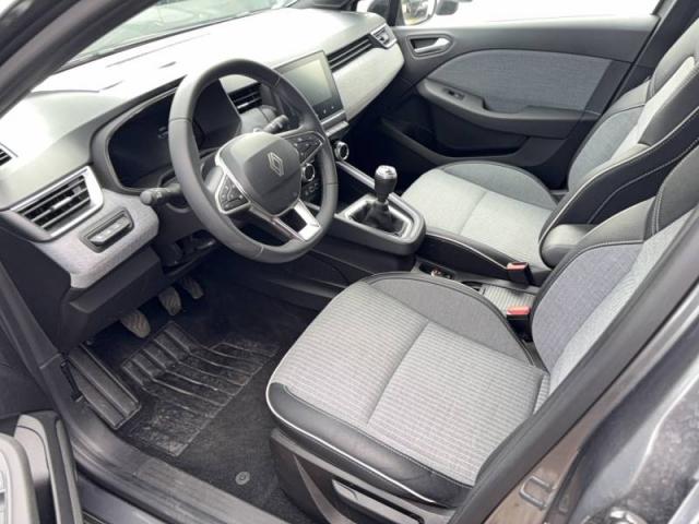 Renault Clio image 6